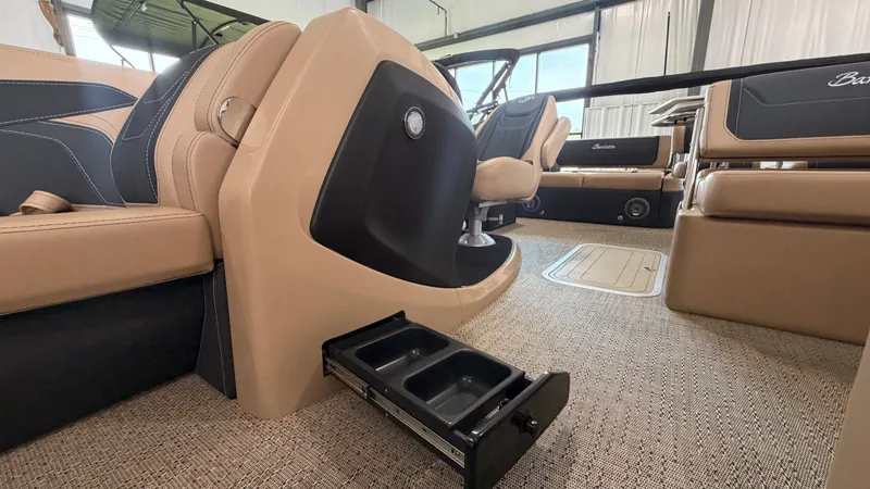 Slide: The Image of Barletta Cabrio 24 UE 2026 - 21