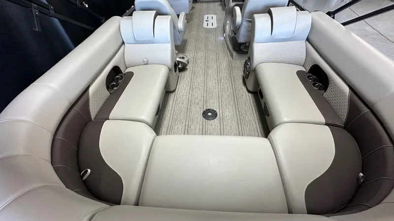 Slide: The Image of Premier 230 SUNSATION 2022 - 11