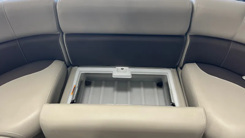 Slide: The Image of Premier 230 SUNSATION 2022 - 25
