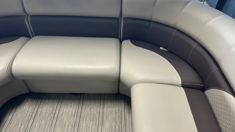 Slide: The Image of Premier 230 SUNSATION 2022 - 26