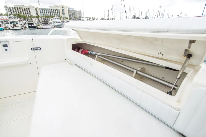 Slide: The Image of Intrepid 348 Center Console 2009 - 16