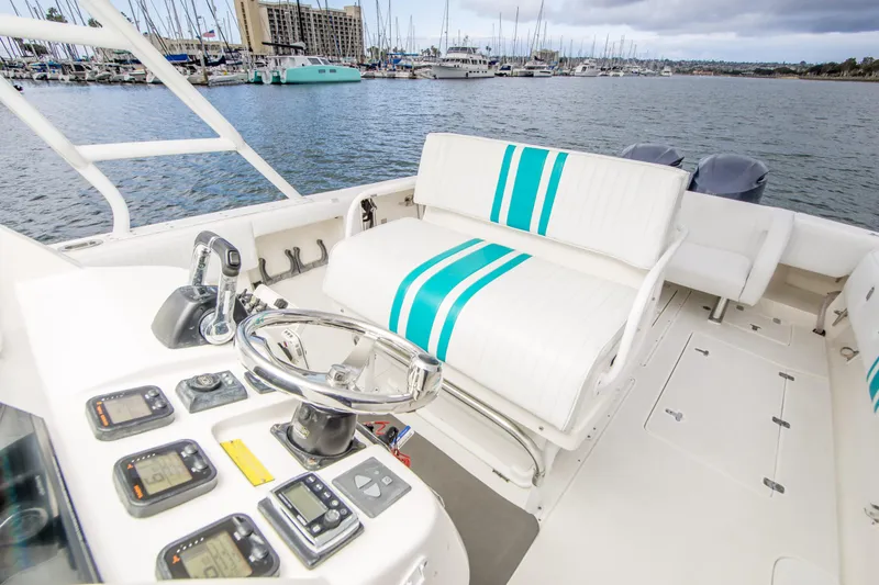 Slide: The Image of Intrepid 348 Center Console 2009 - 8