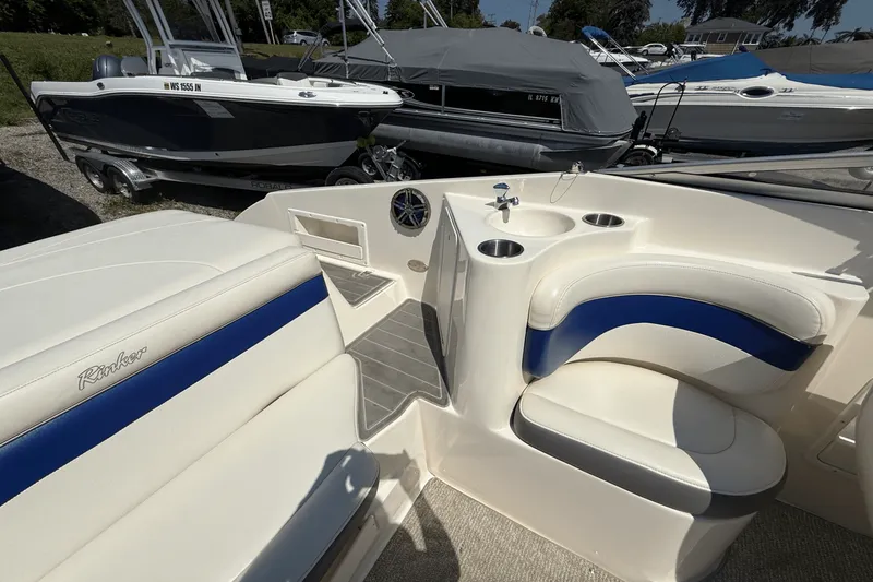 Slide: The Image of Rinker 232CC 2004 - 15