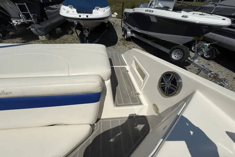 Slide: The Image of Rinker 232CC 2004 - 16