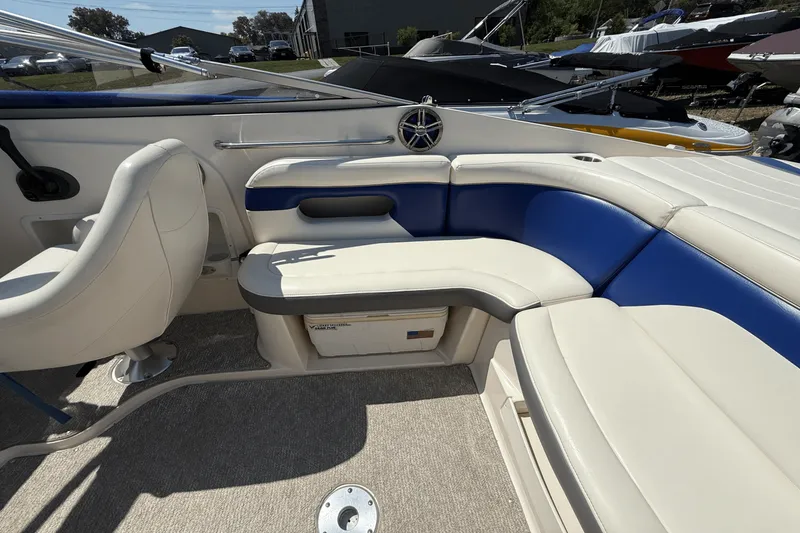 Slide: The Image of Rinker 232CC 2004 - 18