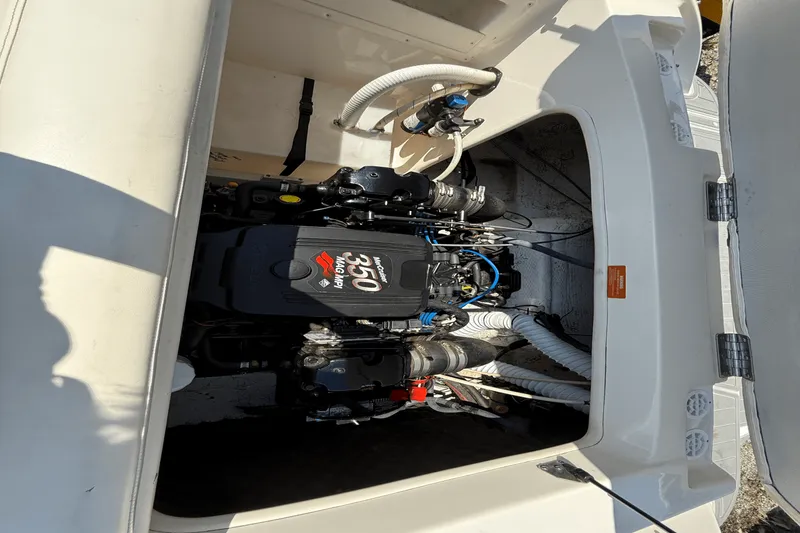 Slide: The Image of Rinker 232CC 2004 - 21