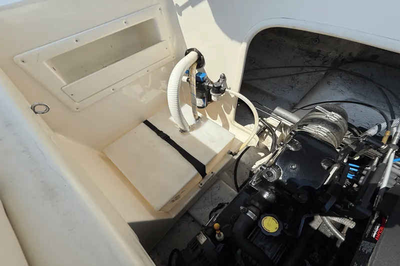 Slide: The Image of Rinker 232CC 2004 - 23