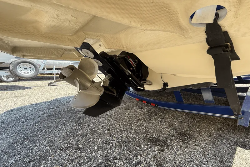 Slide: The Image of Rinker 232CC 2004 - 5