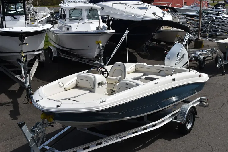 Slide: The Image of Stingray 182SC 2024 - 3