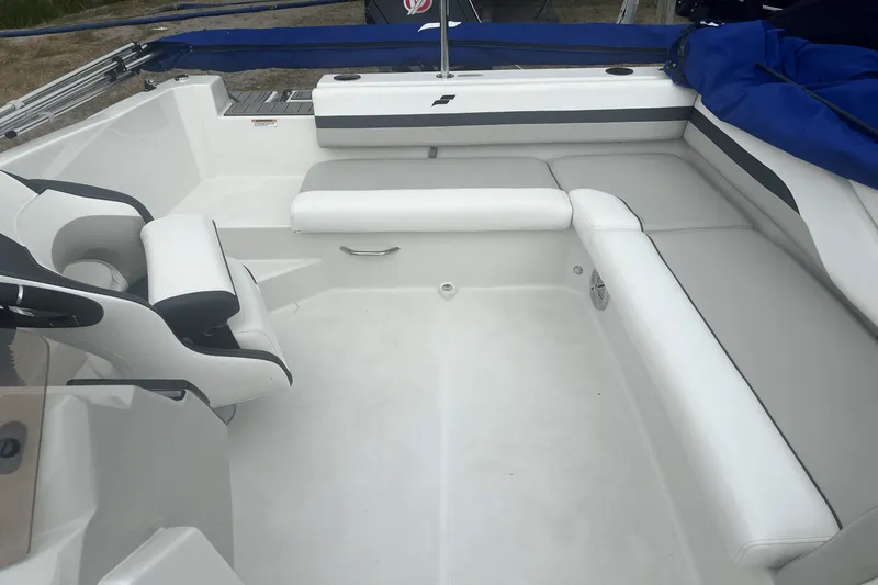 Slide: The Image of Starcraft 191 SVX OB 2022 - 6