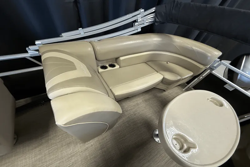 Slide: The Image of Smoker Craft SUNCHASER GENEVA22LD 2019 - 20