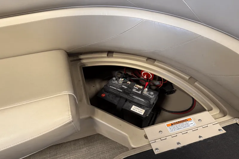 Slide: The Image of Smoker Craft SUNCHASER GENEVA22LD 2019 - 25