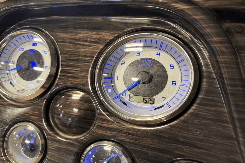 Slide: The Image of Smoker Craft SUNCHASER GENEVA22LD 2019 - 39