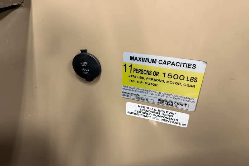 Slide: The Image of Smoker Craft SUNCHASER GENEVA22LD 2019 - 42