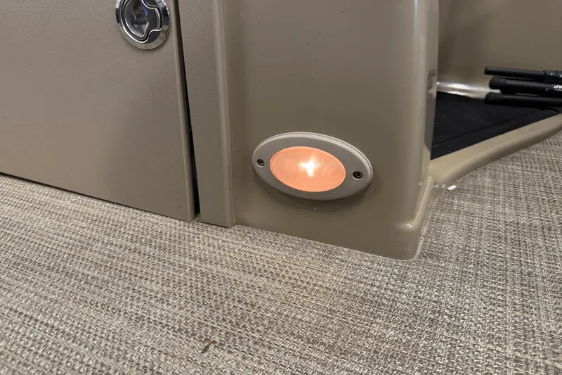 Slide: The Image of Smoker Craft SUNCHASER GENEVA22LD 2019 - 47