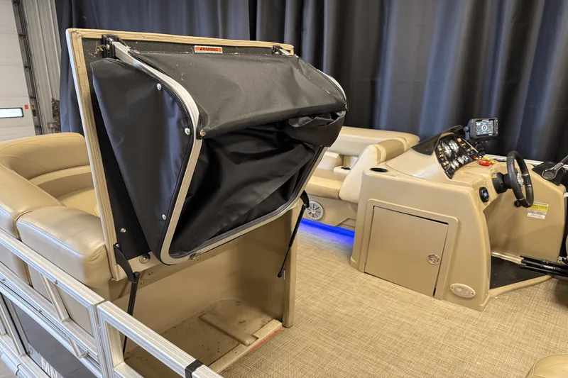 Slide: The Image of Smoker Craft SUNCHASER GENEVA22LD 2019 - 50