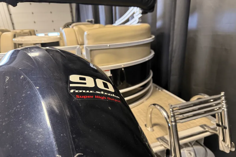 Slide: The Image of Smoker Craft SUNCHASER GENEVA22LD 2019 - 6