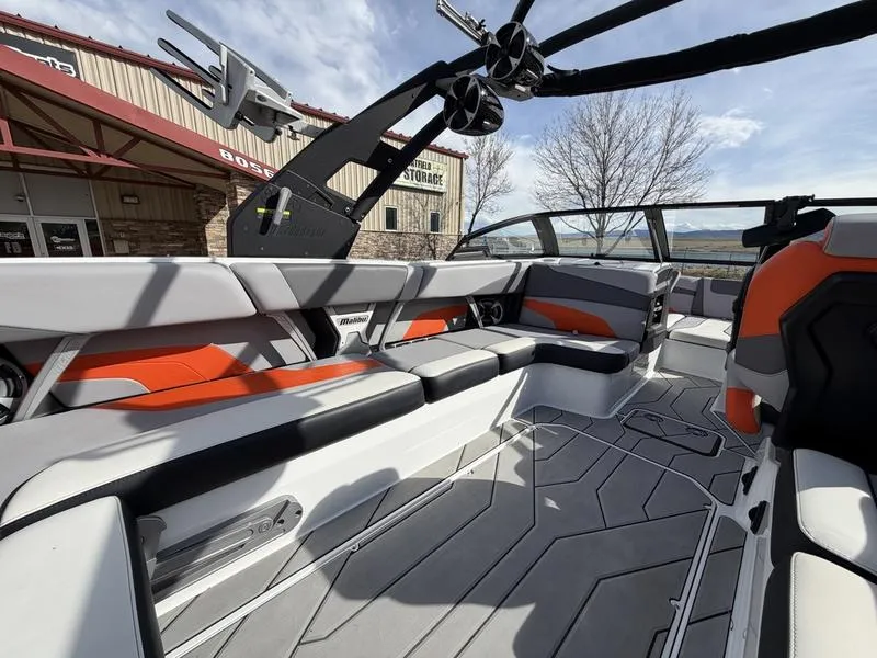 Slide: The Image of Malibu 24 MXZ 2020 - 18