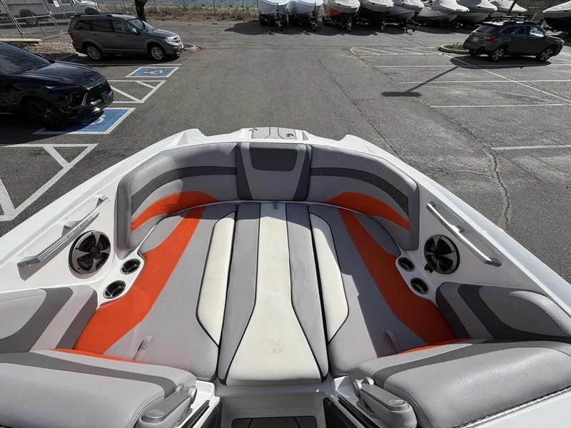 Slide: The Image of Malibu 24 MXZ 2020 - 16