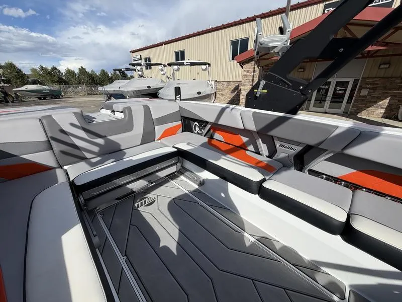 Slide: The Image of Malibu 24 MXZ 2020 - 24