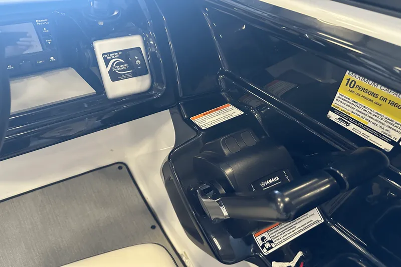 Slide: The Image of Yamaha SX 210 2021 - 16