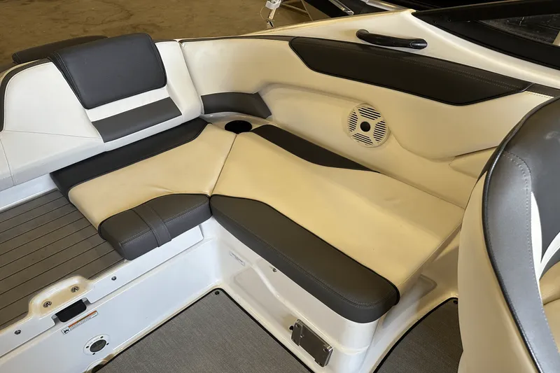 Slide: The Image of Yamaha SX 210 2021 - 21