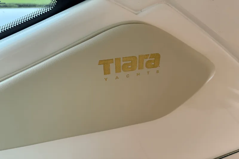 Slide: The Image of Tiara SOVRAN 2008 - 35