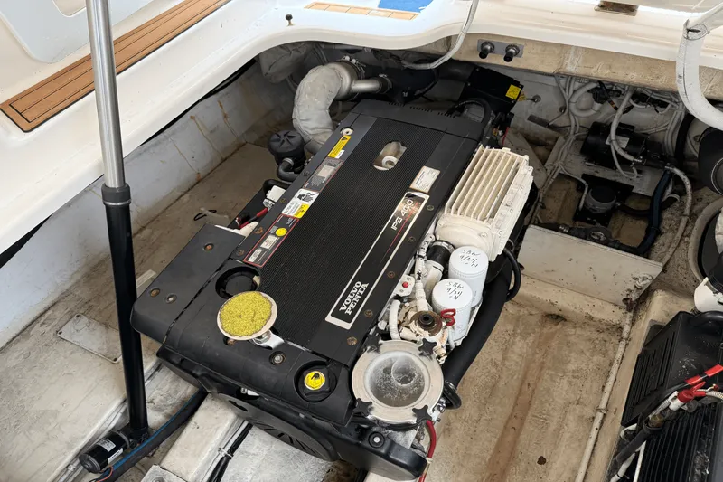 Slide: The Image of Tiara SOVRAN 2008 - 40