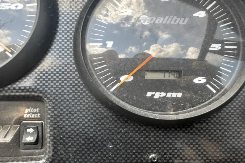 Slide: The Image of Malibu SUNSETTER 21 2001 - 6