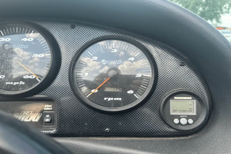 Slide: The Image of Malibu SUNSETTER 21 2001 - 7