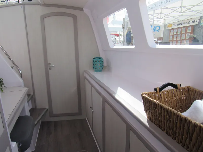 Slide: The Image of Stbd Fwd Cabin - 22