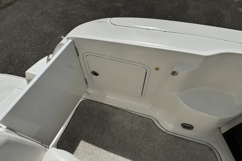 Slide: The Image of Sea Ray 320 Sundancer 2007 - 12