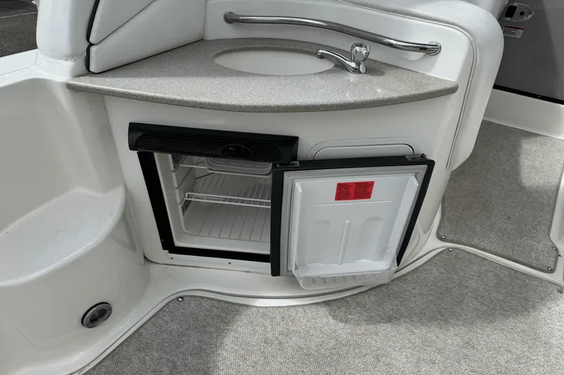 Slide: The Image of Sea Ray 320 Sundancer 2007 - 16