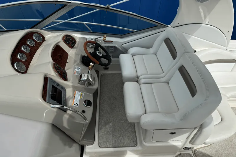Slide: The Image of Sea Ray 320 Sundancer 2007 - 27