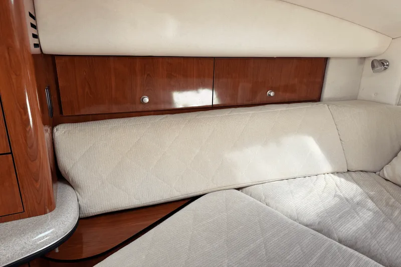 Slide: The Image of Sea Ray 320 Sundancer 2007 - 38