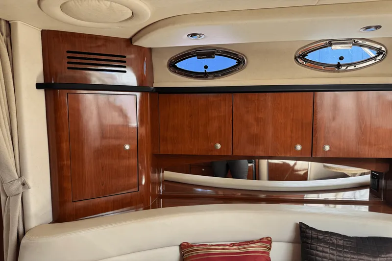 Slide: The Image of Sea Ray 320 Sundancer 2007 - 45
