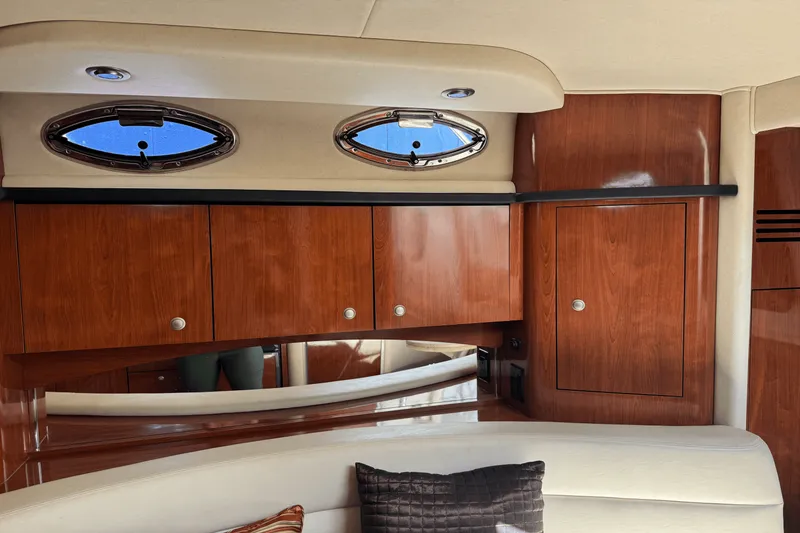 Slide: The Image of Sea Ray 320 Sundancer 2007 - 46