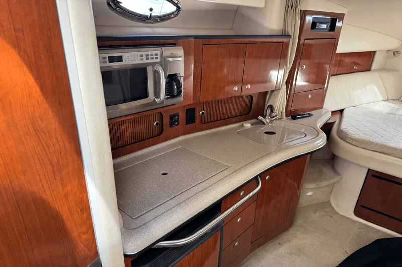 Slide: The Image of Sea Ray 320 Sundancer 2007 - 48