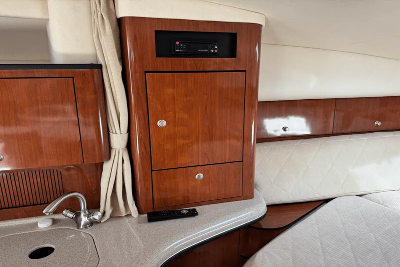 Slide: The Image of Sea Ray 320 Sundancer 2007 - 50