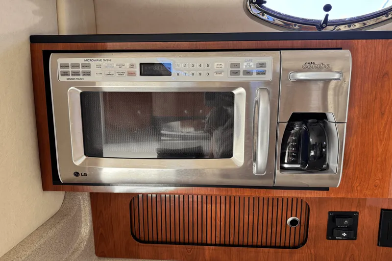 Slide: The Image of Sea Ray 320 Sundancer 2007 - 53