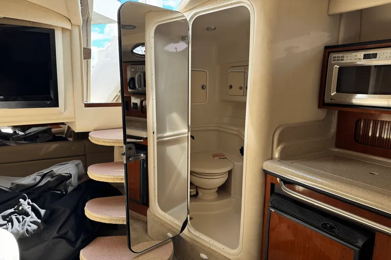 Slide: The Image of Sea Ray 320 Sundancer 2007 - 55