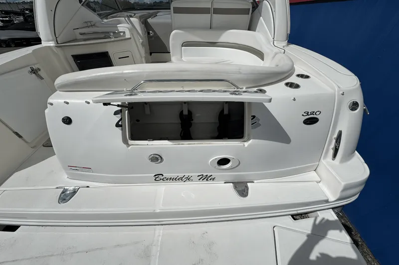Slide: The Image of Sea Ray 320 Sundancer 2007 - 7