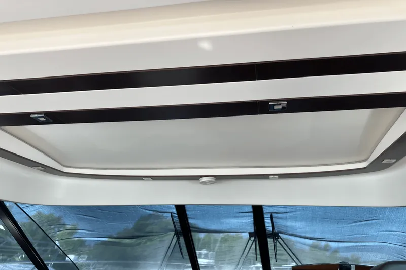 Slide: The Image of Tiara 50 COUPE 2016 - 14