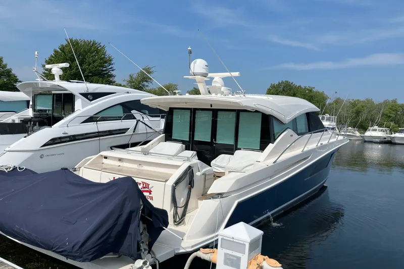 Slide: The Image of Tiara 50 COUPE 2016 - 4