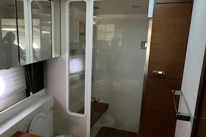 Slide: The Image of Tiara 50 COUPE 2016 - 44