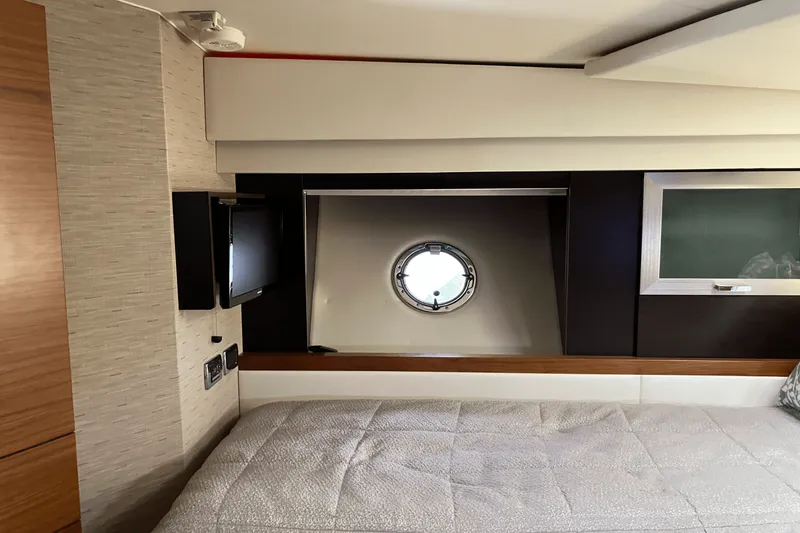 Slide: The Image of Tiara 50 COUPE 2016 - 45