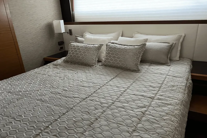 Slide: The Image of Tiara 50 COUPE 2016 - 53