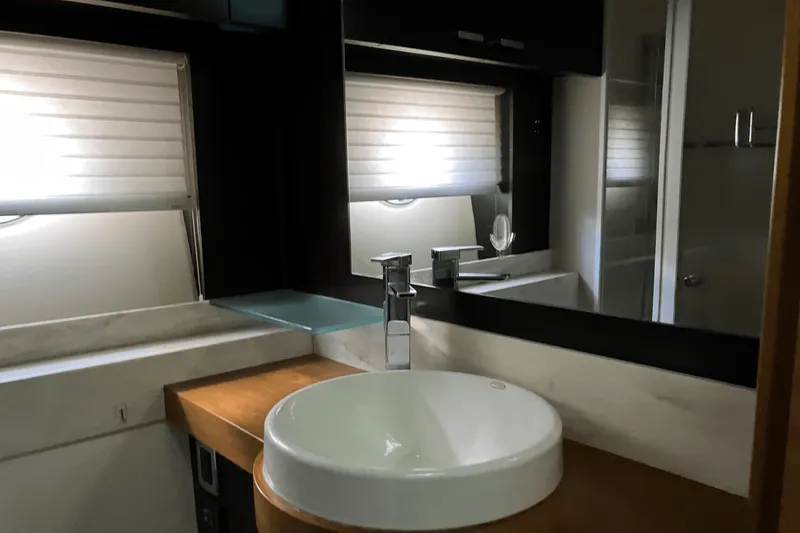 Slide: The Image of Tiara 50 COUPE 2016 - 56