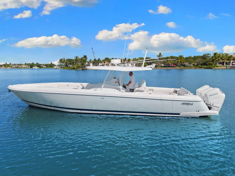 Slide: The Image of Intrepid 407 NOMAD FE 2024 - 1