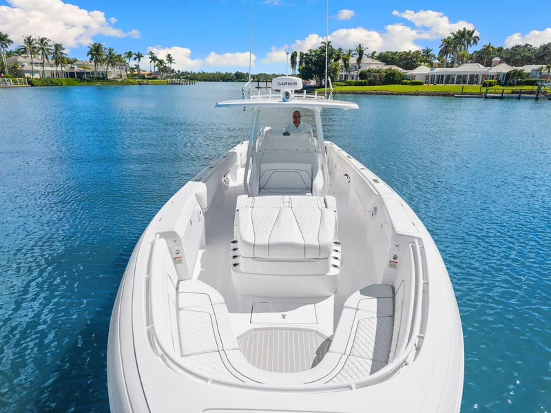 Slide: The Image of Intrepid 407 NOMAD FE 2024 - 10